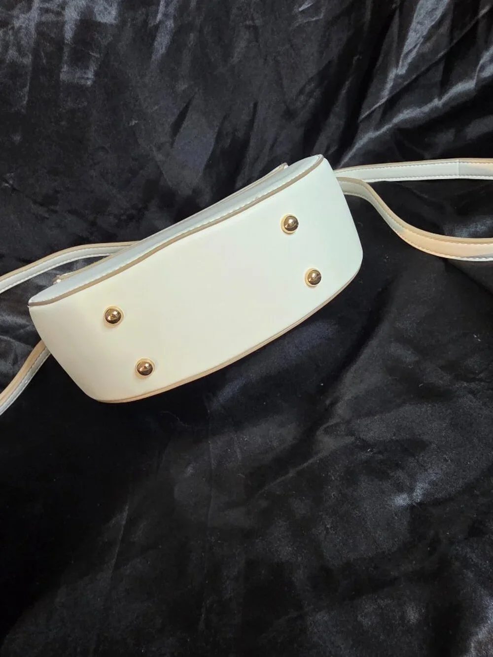 Cato Southern Charm White Saddle Crossbody Bag 10x7x3